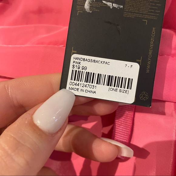 🚫🚫sold🚫🚫💖Hot Pink Mini Backpack - Picture 2 of 6